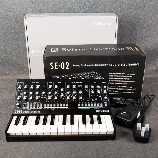 Roland Boutique SE-02 with K-25M Keyboard - Box & PSU - 2nd Hand