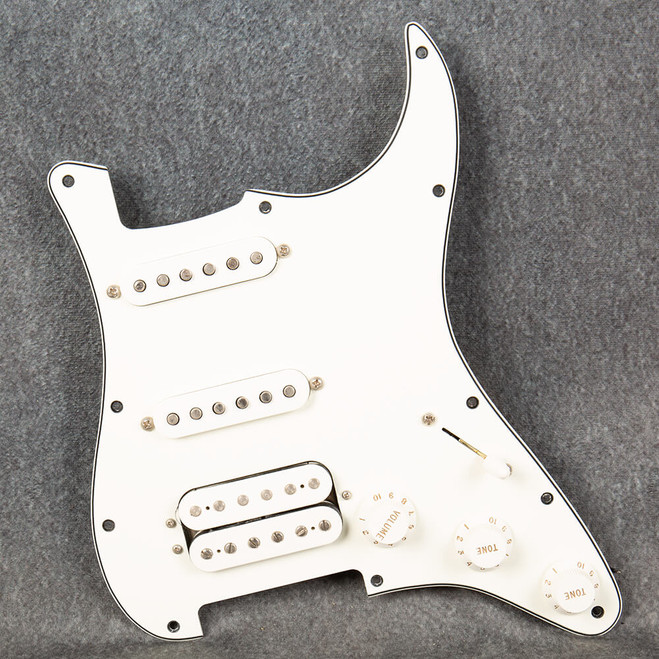 Fender Mexican Loaded Pickguard HSS - 2nd Hand
