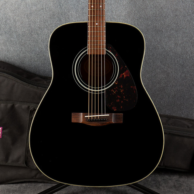 Yamaha F370 Dreadnought Acoustic - Black - Gig Bag - 2nd Hand