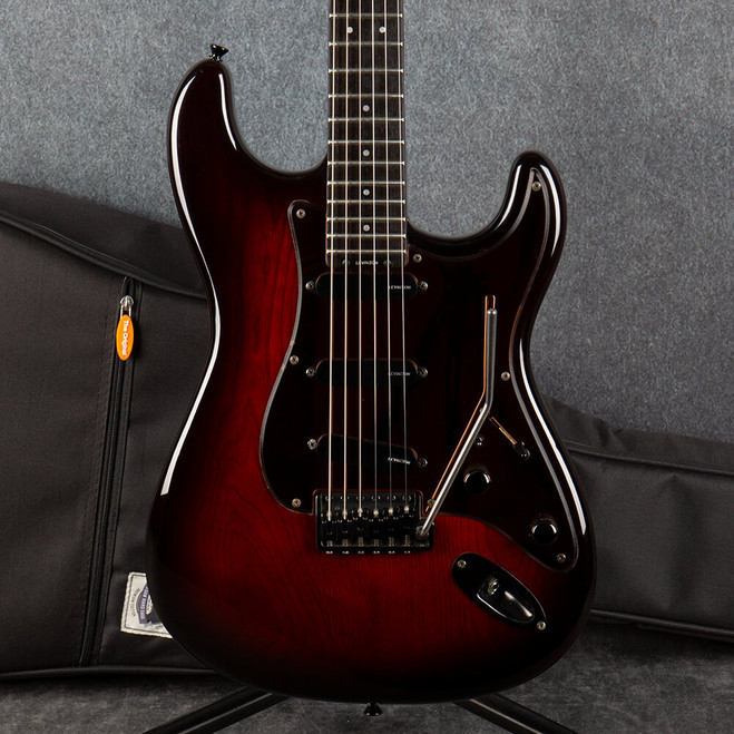 Levinson Blade R4 - Mahogany Burst - Gig Bag - 2nd Hand