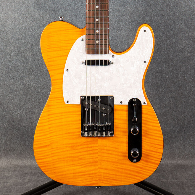 Michael Kelly Enlightened Classic 50 - Trans Amber - 2nd Hand