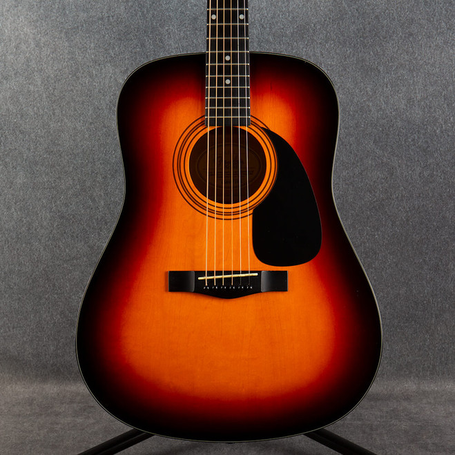 Fender DG-5 Dreadnought Acoustic Guitar - Sunburst - 2nd Hand