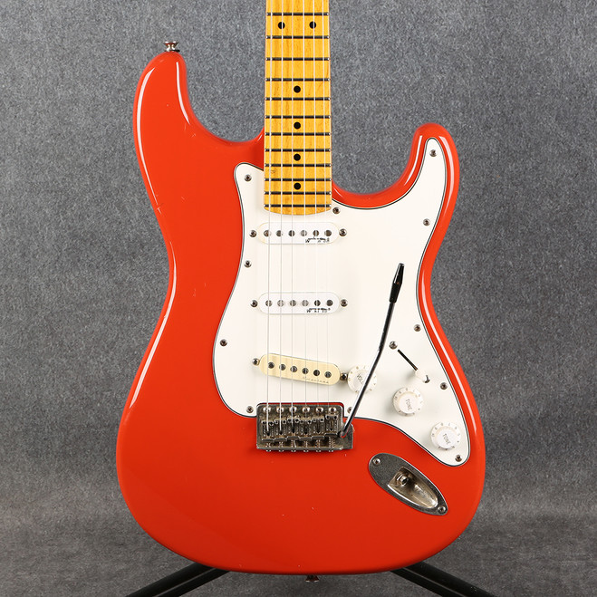 Vintage V6M ReIssued - Firenza Red - 2nd Hand