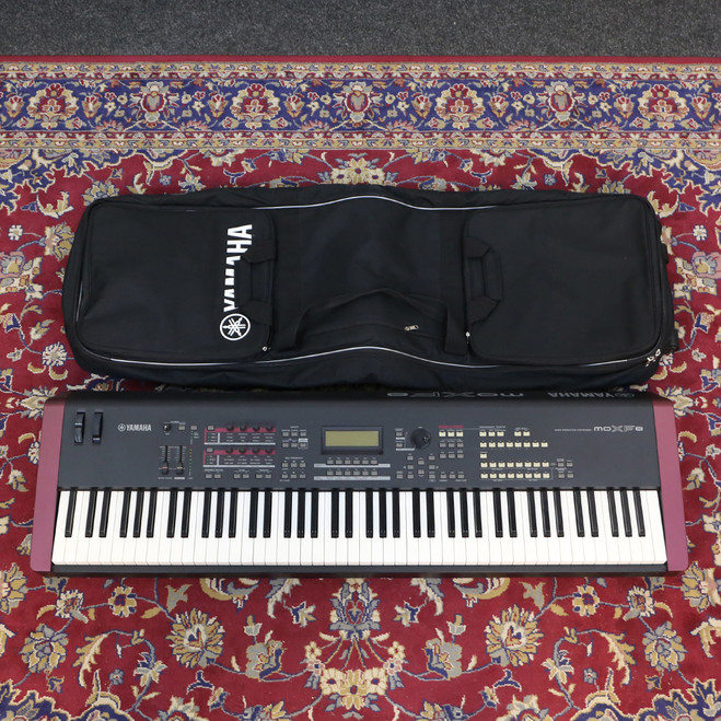 Yamaha MOXF8 Music Production Synthesizer - Gig Bag - 2nd Hand