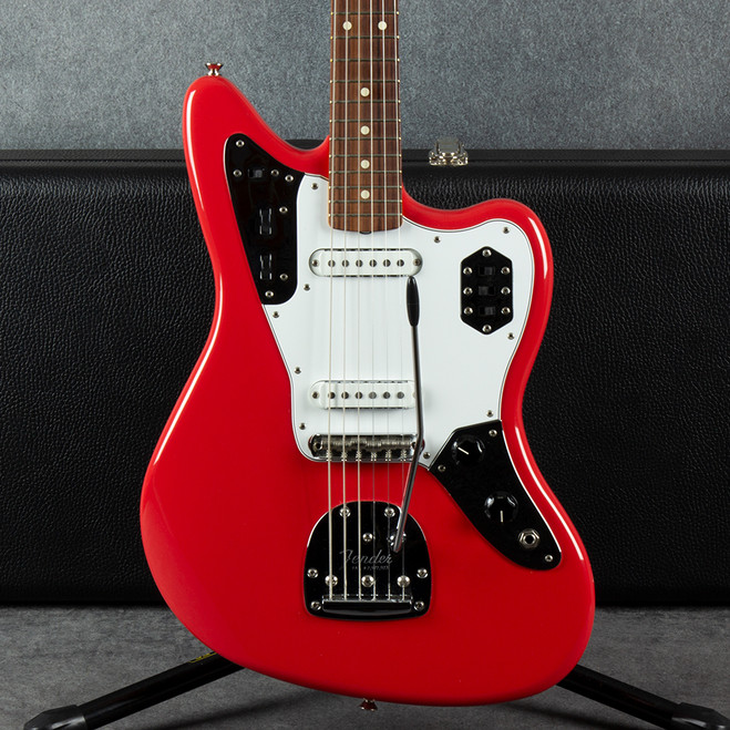 Fender Classic Lacquer Jaguar - Fiesta Red - Hard Case - 2nd Hand