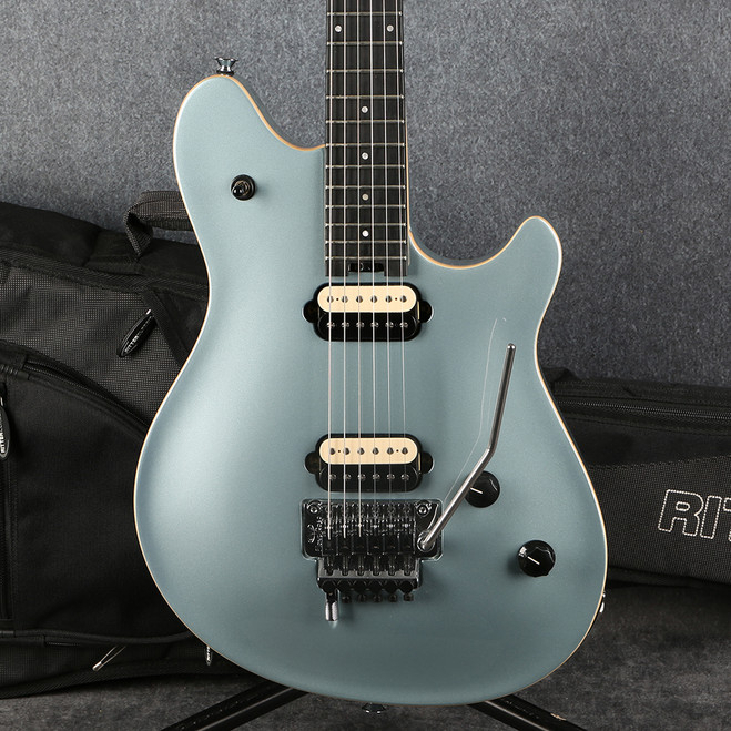 EVH Wolfgang Special - Ice Blue Metallic - Gig Bag - 2nd Hand
