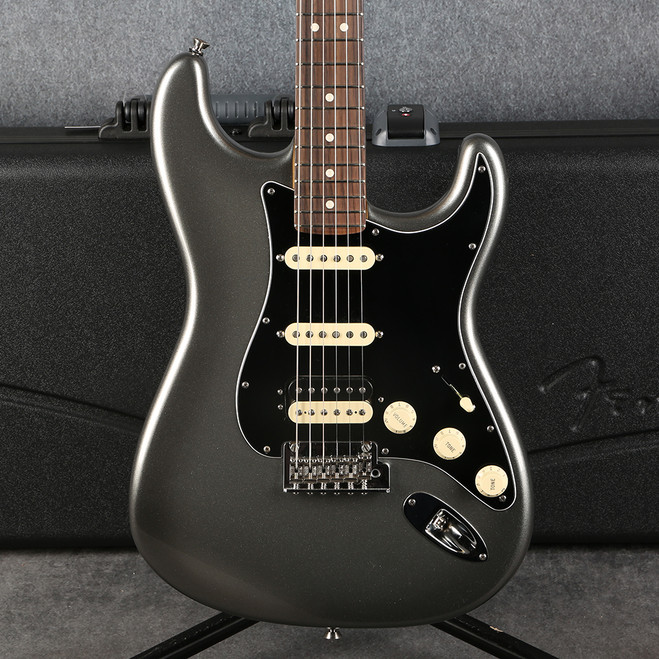 Fender American Professional II Stratocaster HSS - Mercury - Case - 2nd Hand