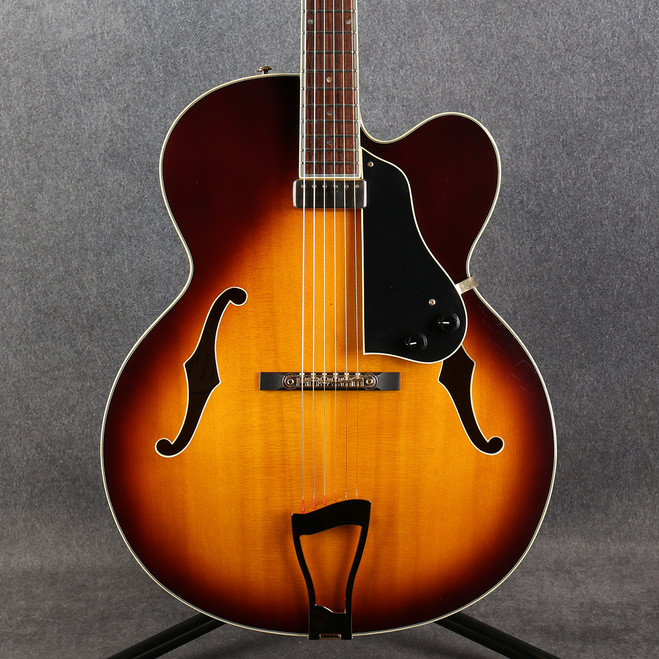 Adam Black JA-15 Archtop Jazz Guitar - Sunburst - 2nd Hand