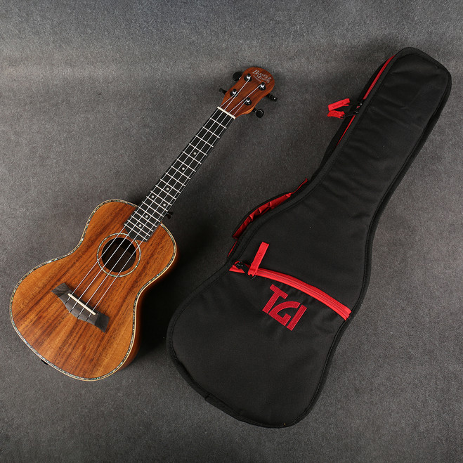 Barnes and Mullins BMUK7C Koa Concert Ukulele - Natural - Gig Bag - 2nd Hand