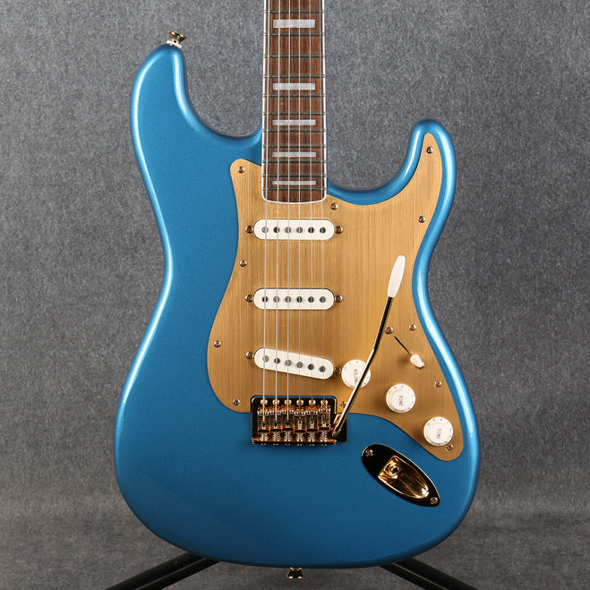 Squier 40th Anniversary Stratocaster Gold Edition - Lake Placid Blue - 2nd Hand