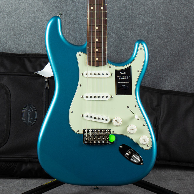 Fender Vintera II 60s Stratocaster - Lake Placid Blue - Gig Bag - 2nd Hand