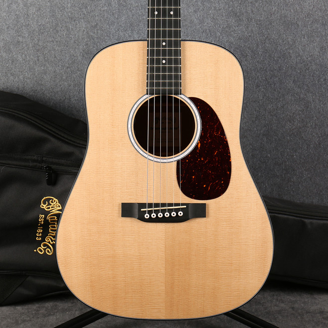 Martin DJr-10 Electro Acoustic - Natural - Gig Bag - 2nd Hand