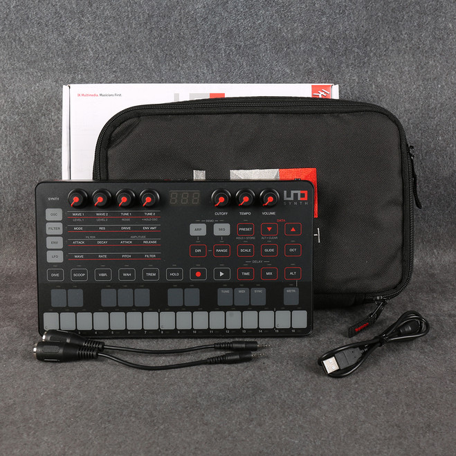 IK Multimedia UNO True Analogue Synth - Soft Case - Boxed - 2nd Hand