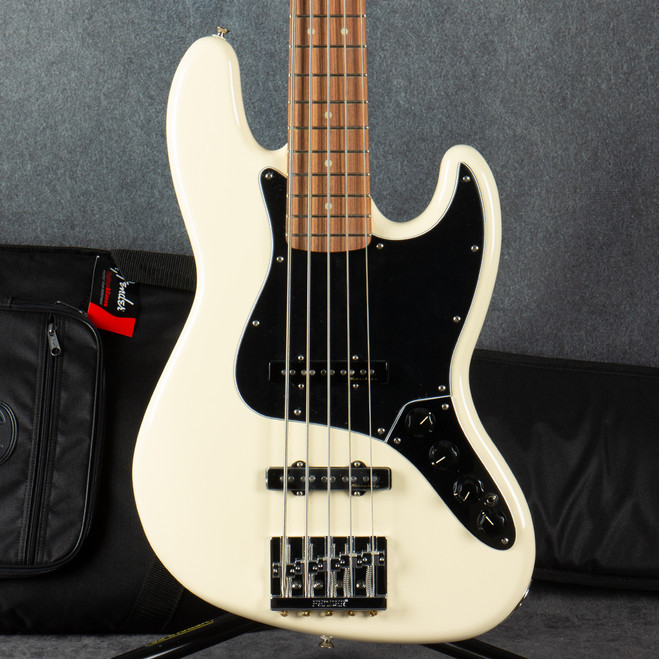 Fender Deluxe Active Jazz Bass V - Olympic White - Gig Bag - 2nd Hand