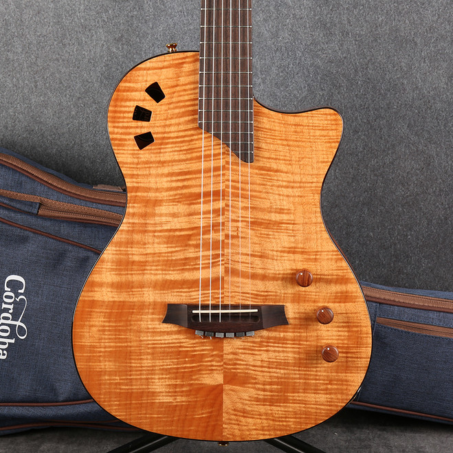 Cordoba Stage Electro Classical - Natural Amber - Gig Bag - 2nd Hand