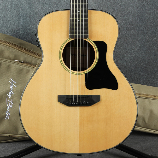 Harley Benton GS-Travel-E Spruce Electro Acoustic - Natural - Gig Bag - 2nd Hand