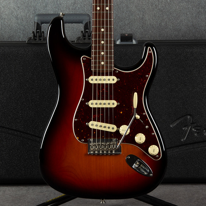 Fender American Pro II Stratocaster - 3 Tone Sunburst - Hard Case - 2nd Hand