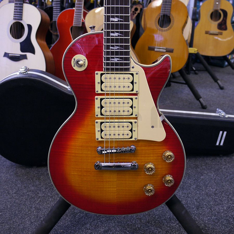 Epiphone Ace Frehley Les Paul Classic w/ Hard Case - 2nd Hand Epiphone Ace Frehley Les Paul Classic w/ Hard Case - 2nd Hand