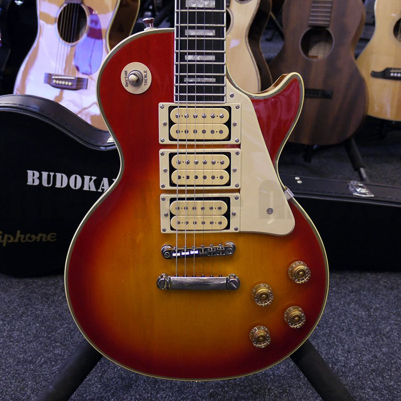 Epiphone Ace Frehley Budokan Les Paul Custom Outfit w/ Hard Case - 2nd Hand Epiphone Ace Frehley Budokan Les Paul Custom Outfit w/ Hard Case - 2nd Hand
