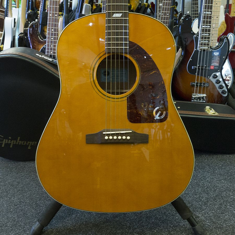 Epiphone Inspired bu 1964 Texan Acustic w/ Hard Case - 2nd Hand Epiphone Inspired bu 1964 Texan Acustic w/ Hard Case - 2nd Hand