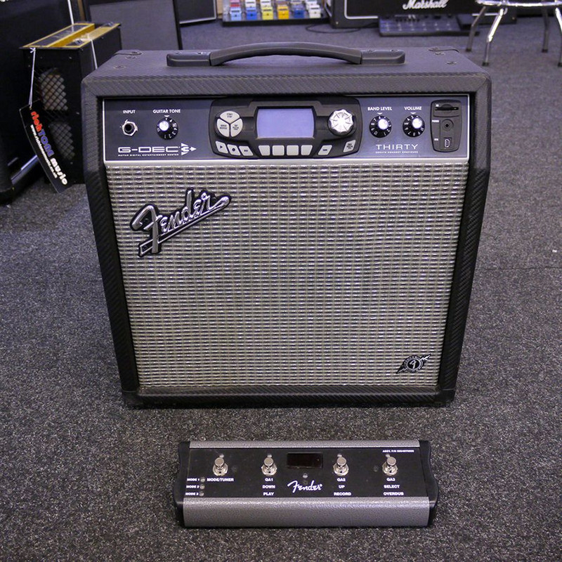 Fender G-DEC 30 Combo Guitar Amp w/ 4-Button Footswitch - 2nd Hand Fender G-DEC 30 Combo Guitar Amp w/ 4-Button Footswitch - 2nd Hand