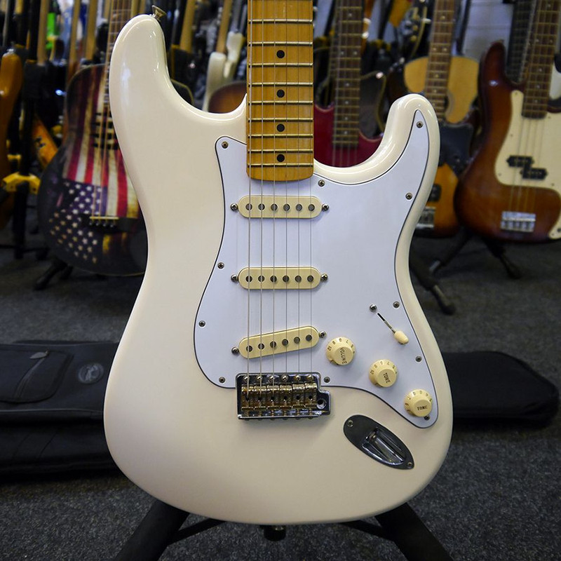 Fender Jimi Hendrix Stratocaster - Olympic White w/ Gig Bag - 2nd Hand