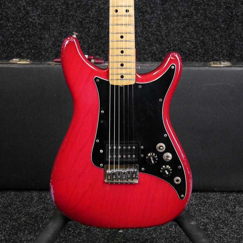 Fender Lead I Electric Guitar - Red w/ Hard Case - 2nd Hand