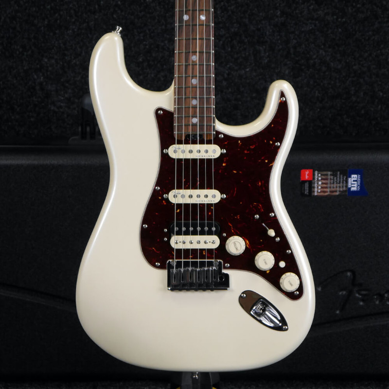 Fender American Elite Stratocaster HSS - White w/Case - 2nd Hand