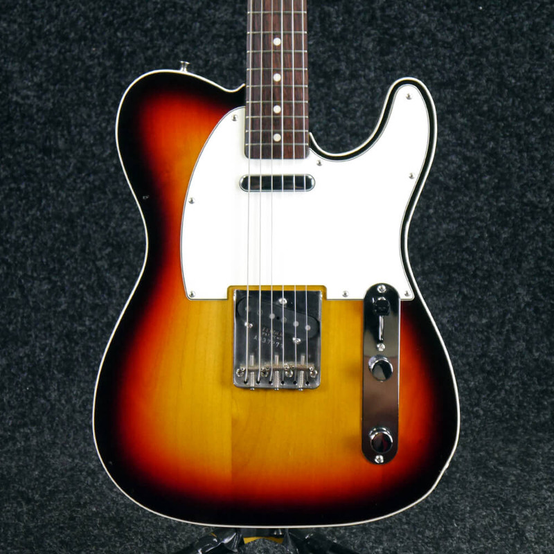 Fender Custom Telecaster, Japan - 3-Tone Sunburst - 2nd Hand Fender Custom Telecaster, Japan - 3-Tone Sunburst - 2nd Hand