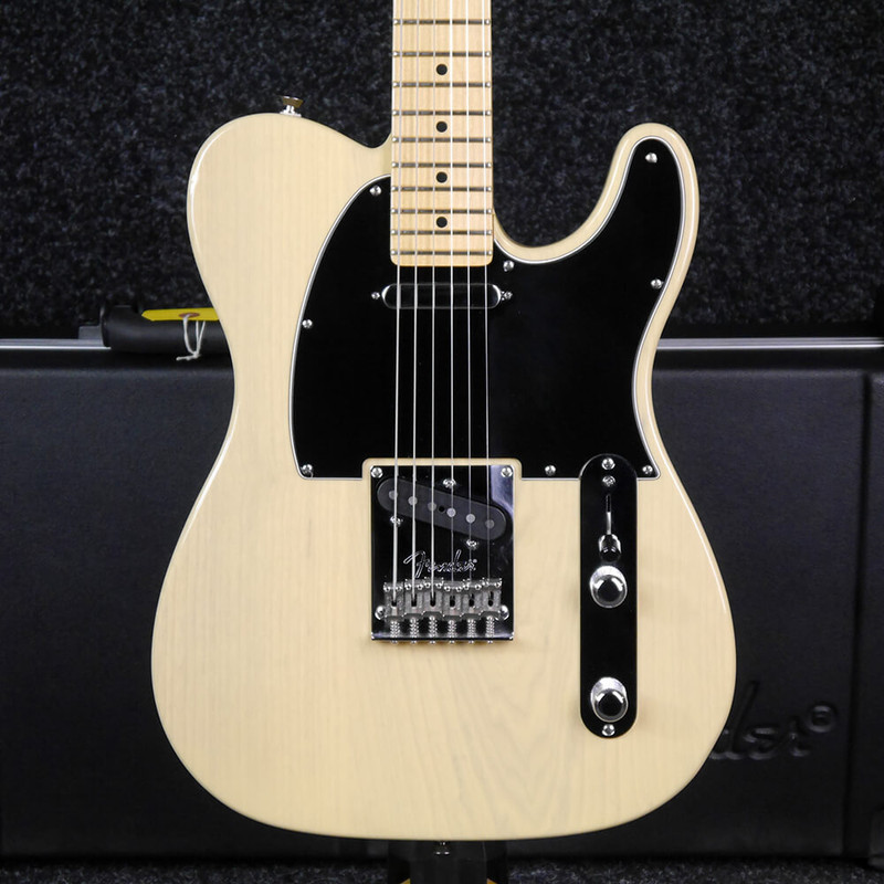 Fender American Standard Telecaster - Buttersctoch Blonde w/Hard Case - 2nd Hand Fender American Standard Telecaster - Buttersctoch Blonde w/Hard Case - 2nd Hand