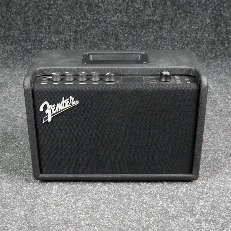 Fender Mustang GT40 Combo Amp - 2nd Hand Fender Mustang GT40 Combo Amp - 2nd Hand
