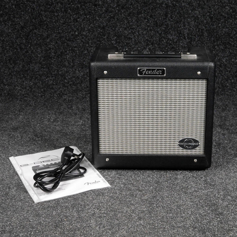 Fender G-DEC Combo Amplifier - 2nd Hand