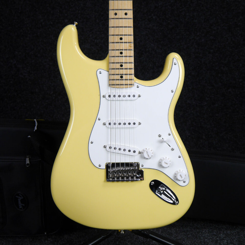 Fender Mexican Player Stratocaster - Buttermilk w/Gig Bag - 2nd Hand