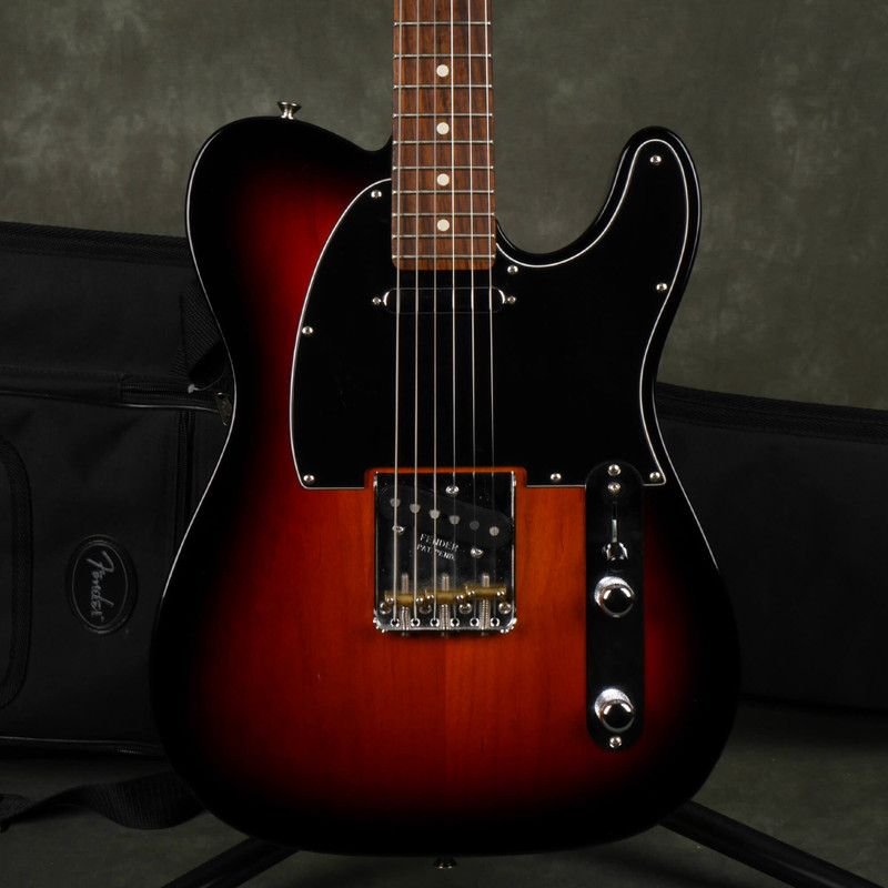 Fender American Special Telecaster - 3-Tone Sunburst w/Gig Bag - 2nd Hand
