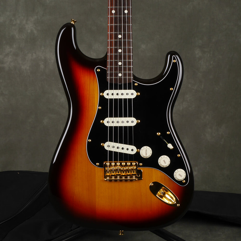 Fender MIJ Stratocaster Guitar, Gold Hardware - Sunburst w/Gig Bag - 2nd Hand