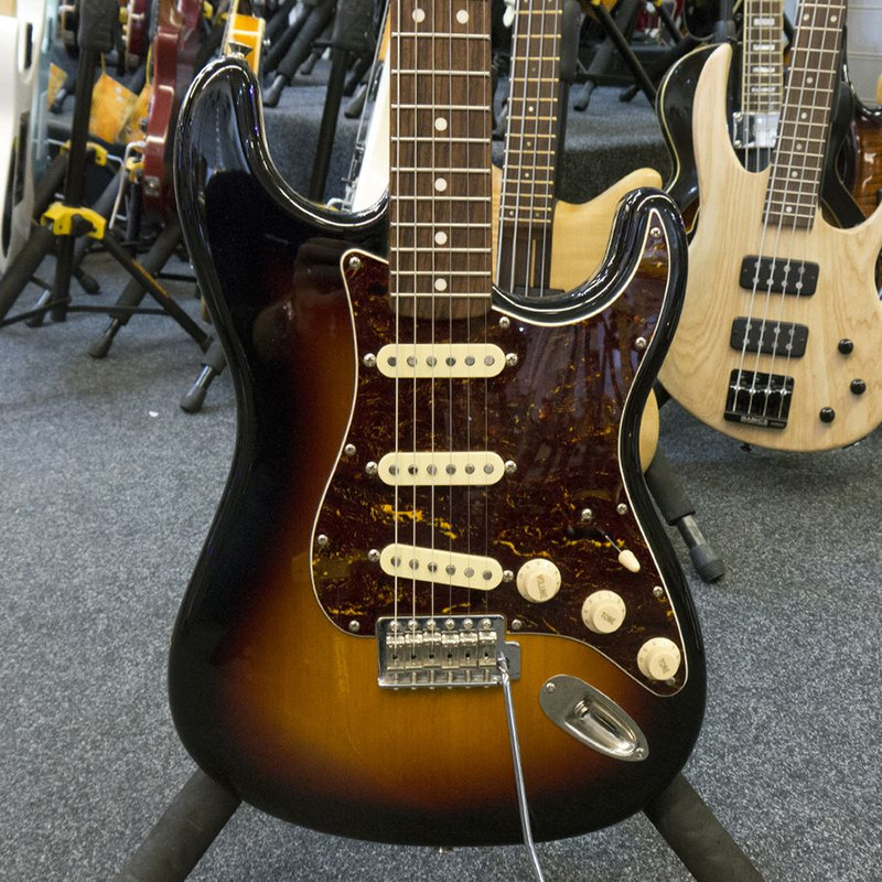 Squier Classic Vibe 60s Stratocaster - 3-Tone Sunburst - 2nd Hand