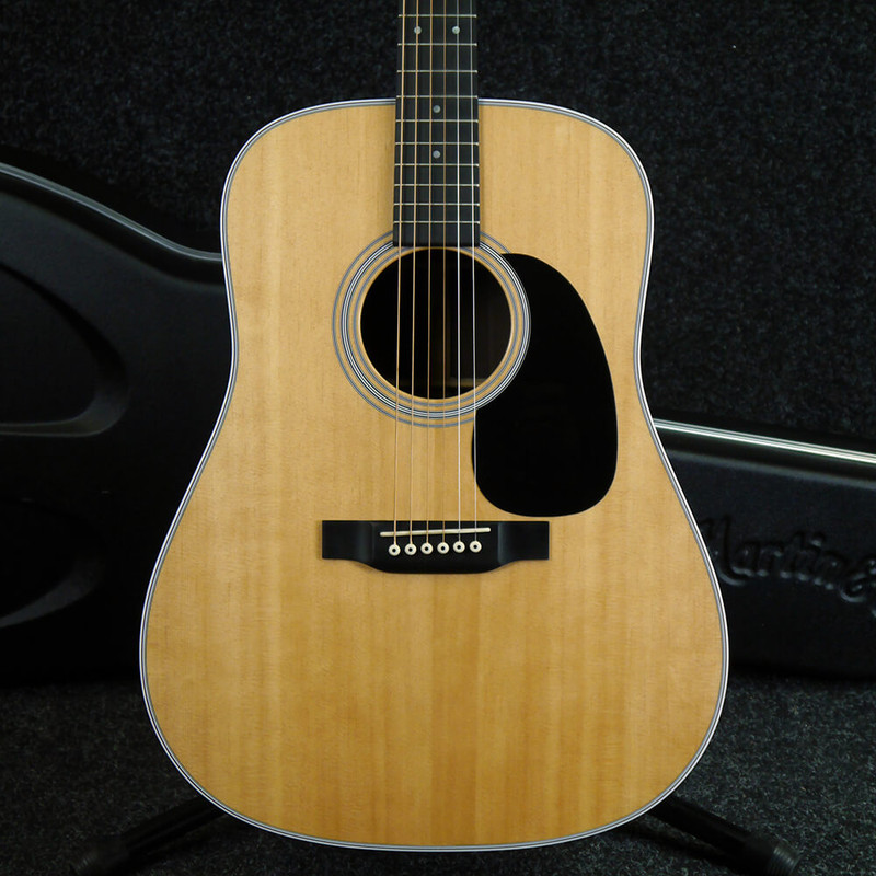 Martin Standard Series D-28 Acoustic w/Hard Case - 2nd Hand