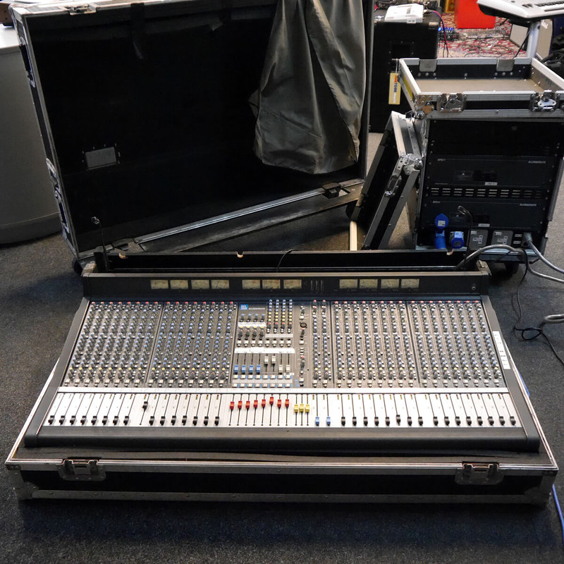 Allen & Heath ML3000 32-Channel Mixing Desk & PSU w/Flight Case - 2nd Hand Allen & Heath ML3000 32-Channel Mixing Desk & PSU w/Flight Case - 2nd Hand
