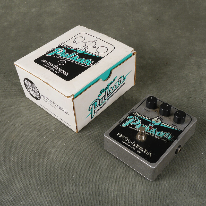 Electro Harmonix Stereo Pulsar Tremolo FX Pedal w/Box - 2nd Hand