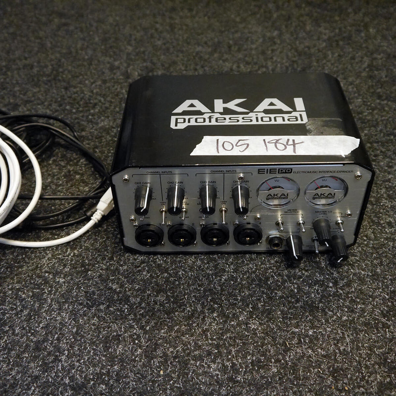 AKAI EIE Pro USB Audio Interface w/PSU & USB Cable - 2nd Hand (105184)