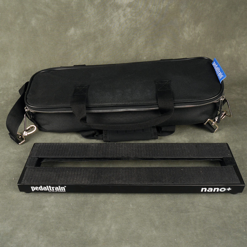Pedaltrain Nano+ Pedalboard w/Gig Bag - 2nd Hand Pedaltrain Nano+ Pedalboard w/Gig Bag - 2nd Hand