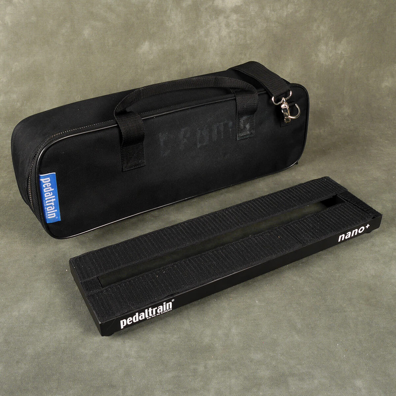 Pedaltrain Nano+ Pedalboard w/Gig Bag - 2nd Hand (106850) Pedaltrain Nano+ Pedalboard w/Gig Bag - 2nd Hand (106850)