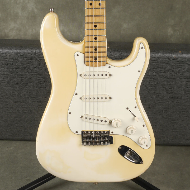 Fender Original 1977 Stratocaster - White w/Hard Case - 2nd Hand
