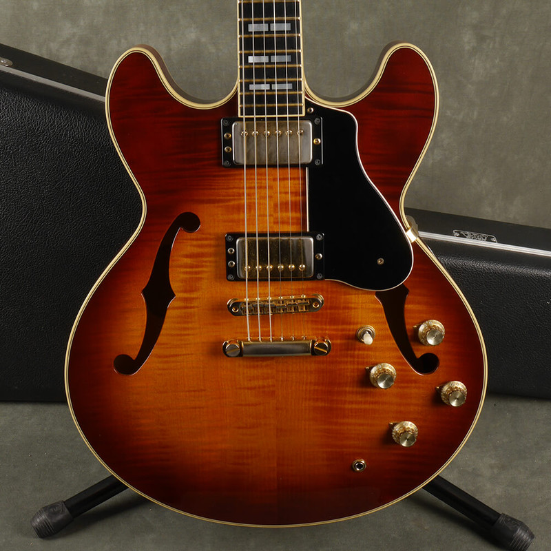 Yamaha SA2200-VS Semi-Hollow - Vintage Sunburst w/Hard Case - 2nd Hand