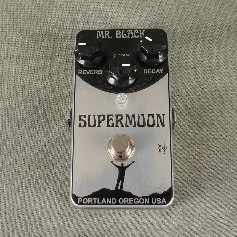 Mr Black Supermoon Reverb FX Pedal - 2nd Hand