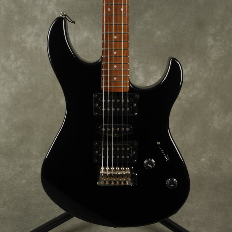 Yamaha ERG121 Electric Guitar - Black - 2nd Hand