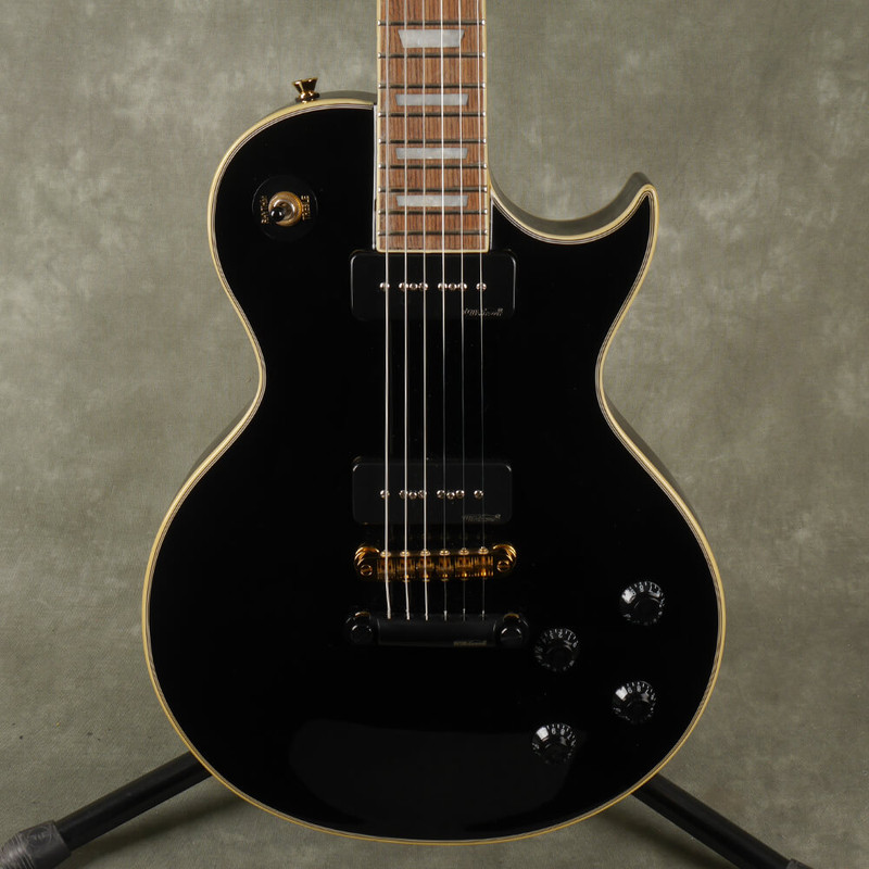 Vintage Guitars V100PBB Electric Guitar - Black - 2nd Hand Vintage Guitars V100PBB Electric Guitar - Black - 2nd Hand