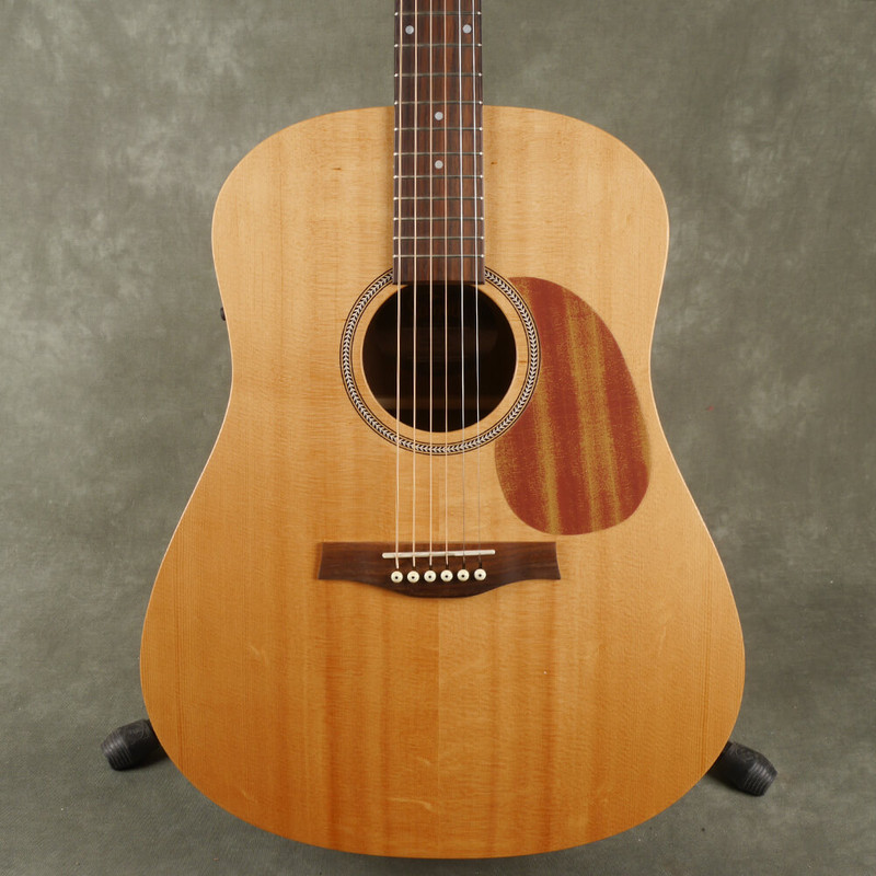 Seagull Walnut ISYS T Electro-Acoustic Guitar - Natural - 2nd Hand