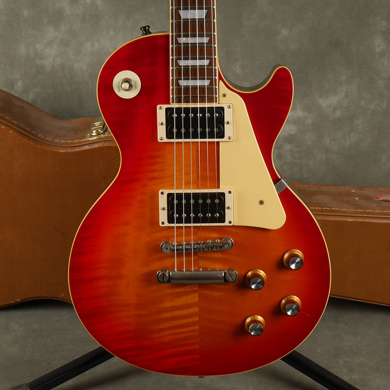Navigator LPS Guitar - Made In Japan - Cherry Sunburst w/Hard Case - 2nd Hand Navigator LPS Guitar - Made In Japan - Cherry Sunburst w/Hard Case - 2nd Hand