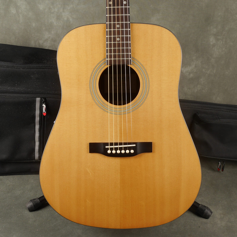 Turner TD180E Electro-Acoustic Guitar w/Gig Bag - 2nd Hand